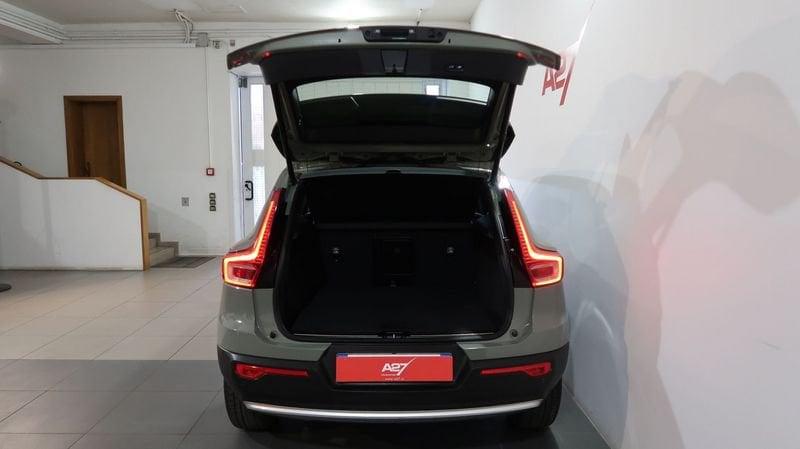 Volvo XC40 Recharge T5 Plug-in Hybrid Recharge Plus Bright