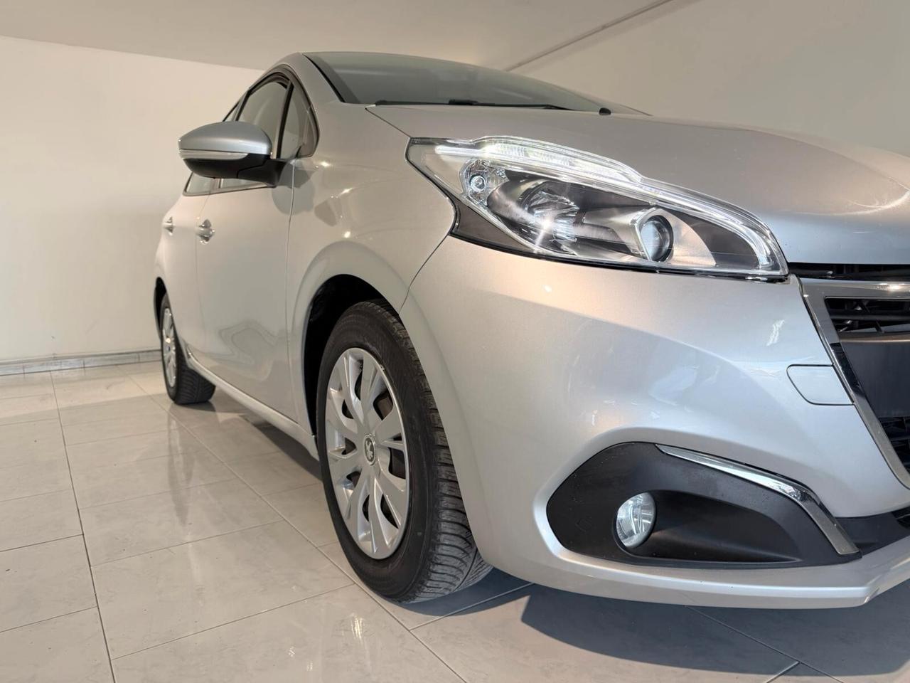 Peugeot 208 HDI ACCONTO 0€ RATE DA 175€ AL MESE