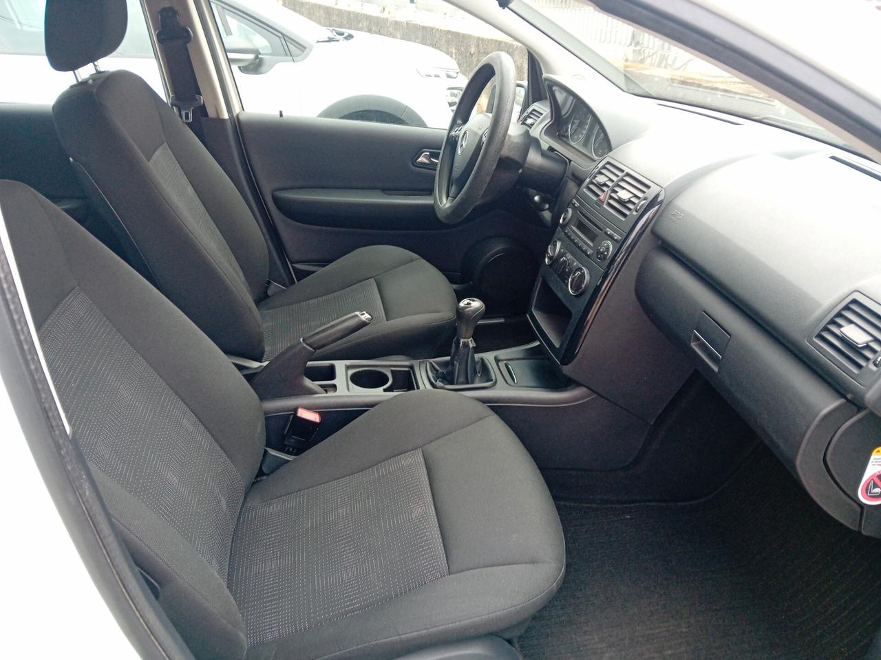 Mercedes-benz A 160 CDI BlueEFFICIENCY Executive