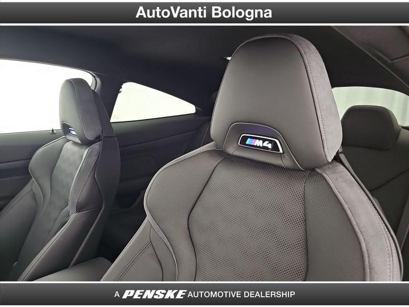 BMW M4 Coupé M4 Competition xDrive auto