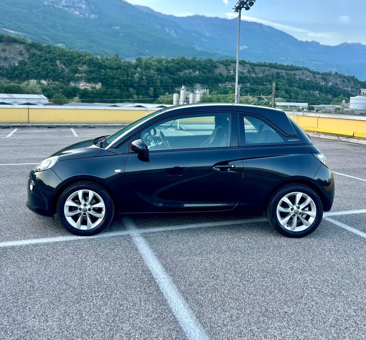 Opel Adam 1.4 87CV GPL Tech Jam Neopatentati