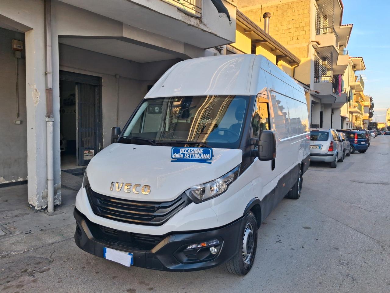 Iveco Daily v35 s 14 2022 unico prop nav