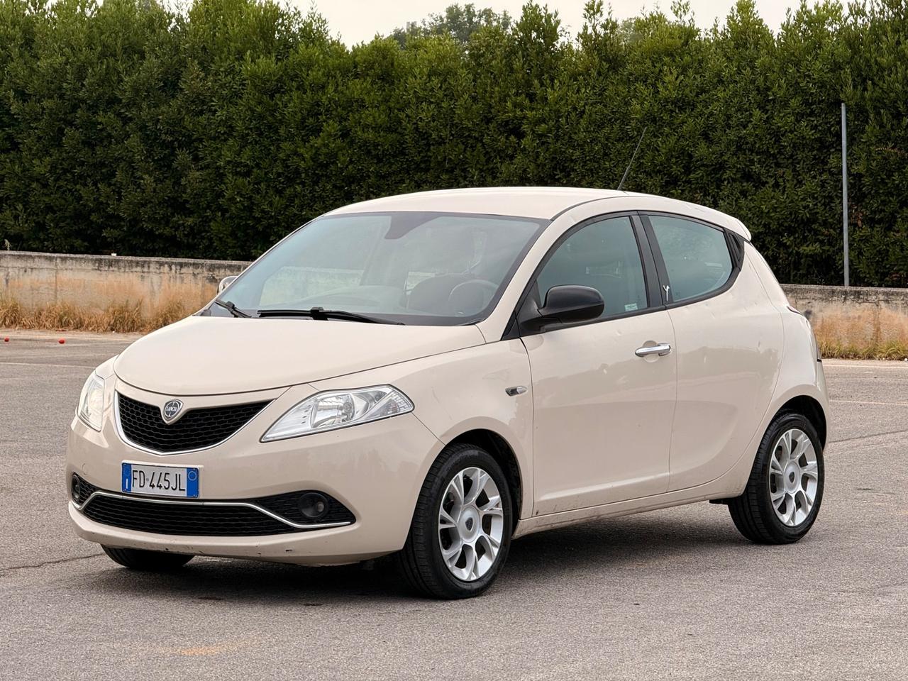 Lancia Ypsilon GARANZIA 12 MESI