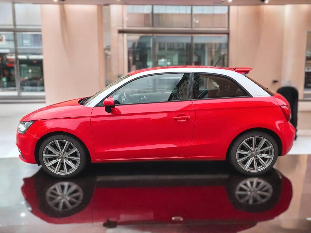 Audi A1 A1 I 2011 3p 1.2 tfsi Ambition