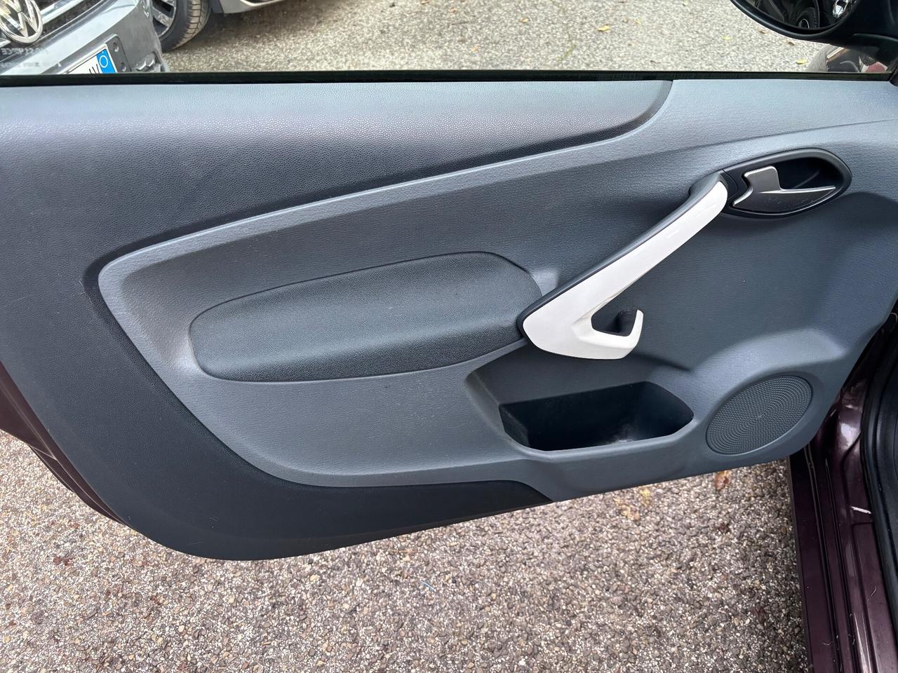 Ford Ka 1.2 8V 69CV titanium OK NEOPATENTATI