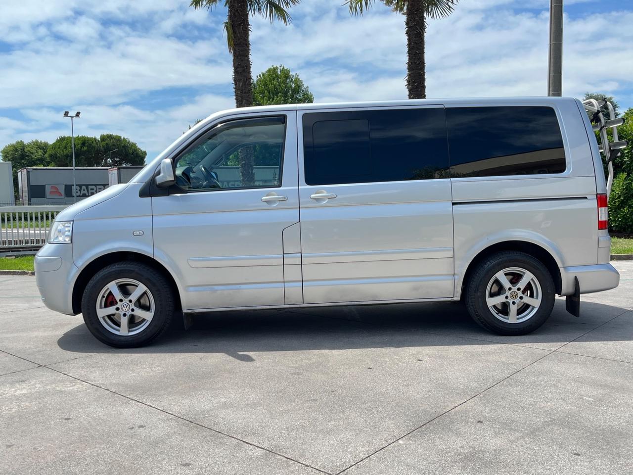 Volkswagen Multivan 2.5 TDI/130CV Highline