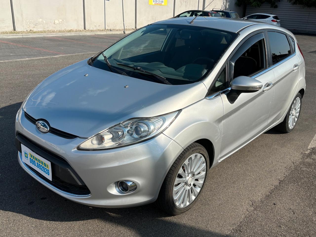 Ford Fiesta 1.4 5 porte Bz.- GPL CONSUMI RIDOTTI, PICCOLA MA COMODA