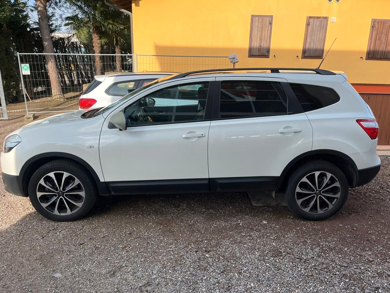 Nissan Qashqai L10 L L01