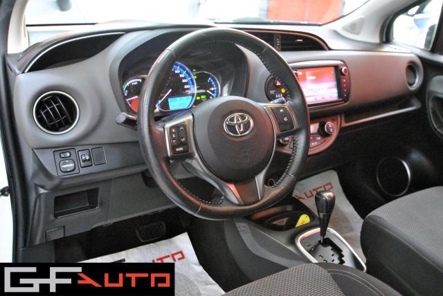 Toyota Yaris Yaris III 2015 5p 1.5h Active