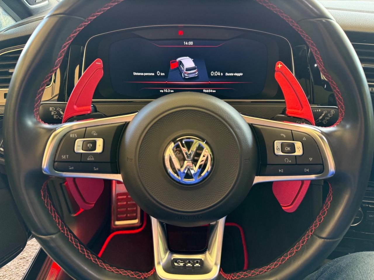Volkswagen Golf GTI 2.0 TSI BlackStyle