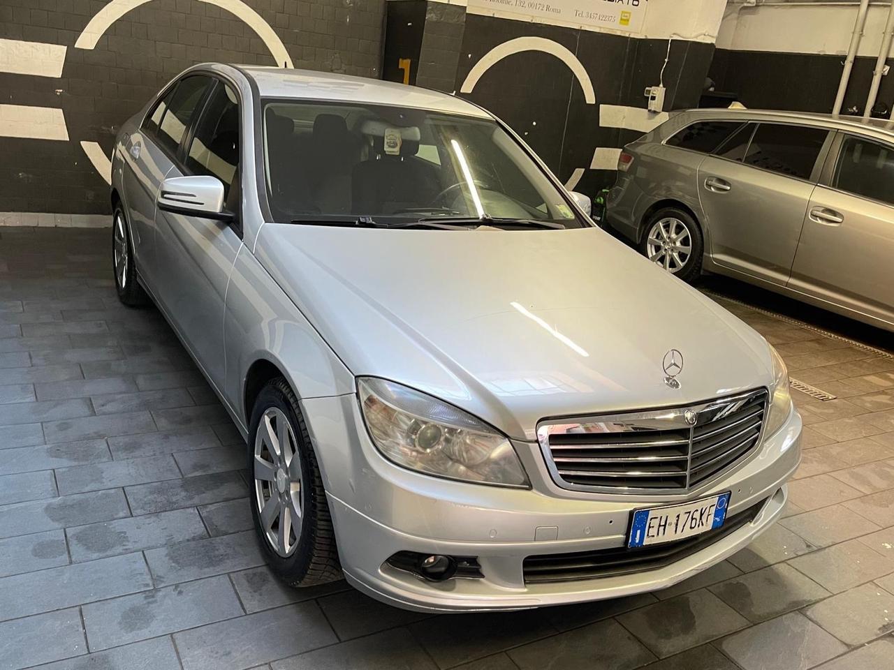 Mercedes-benz C 200 180 BlueEFFICIENCY Avantgarde