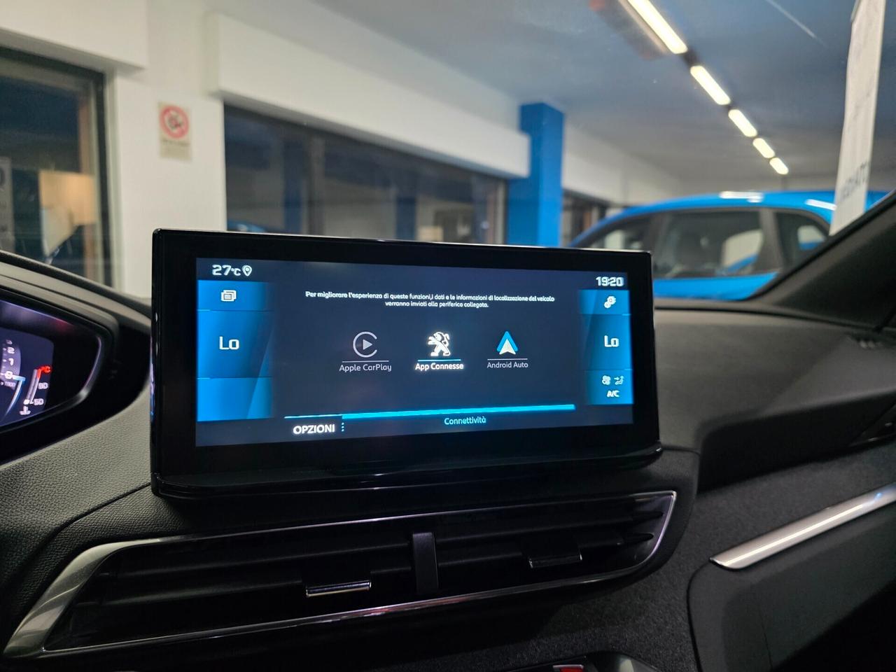 Peugeot 3008 1.5hdi 2023 EAT8 Allure