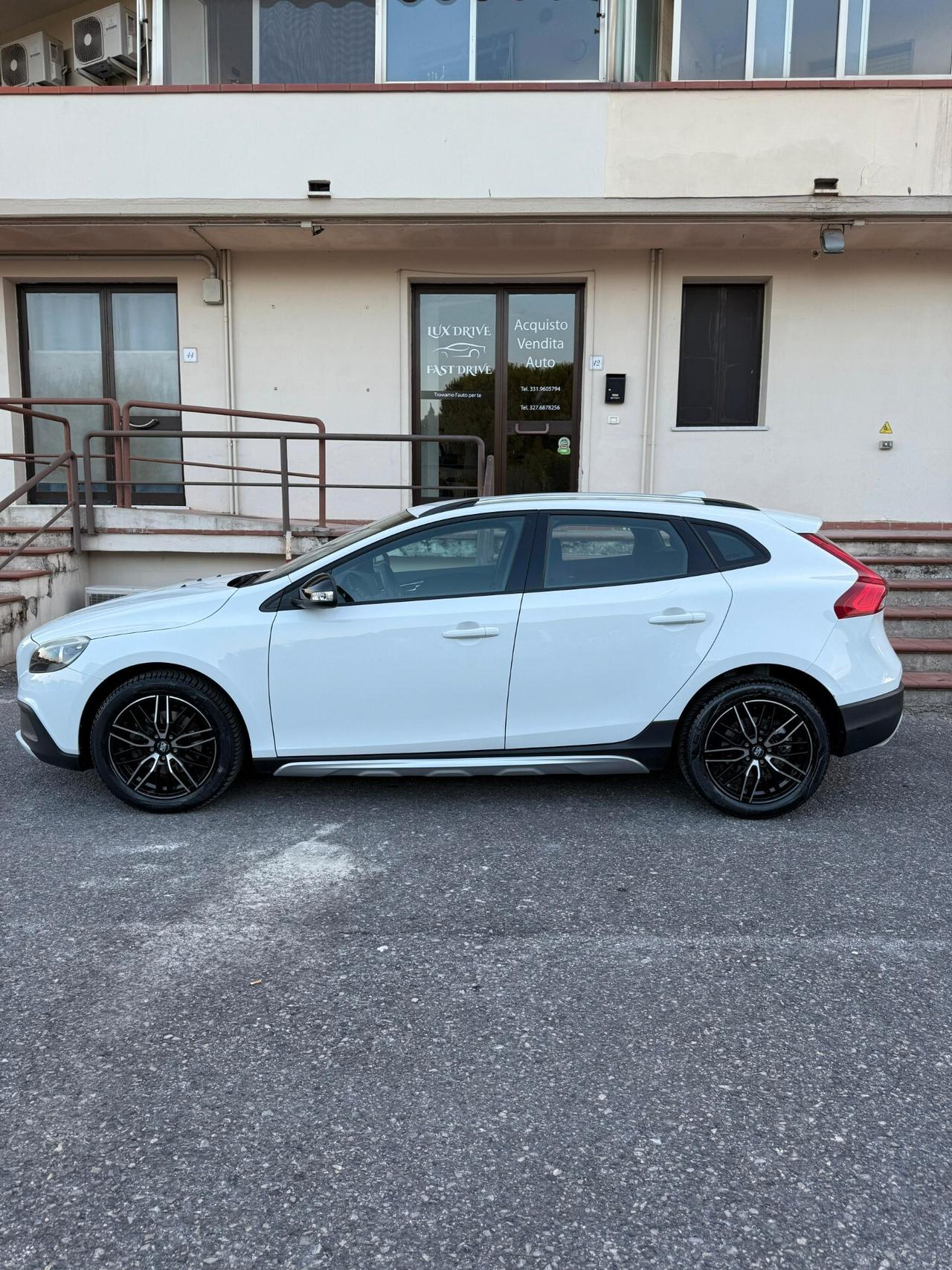 Volvo V40 Cross Country V40 Cross Country D2 1.6 Momentum