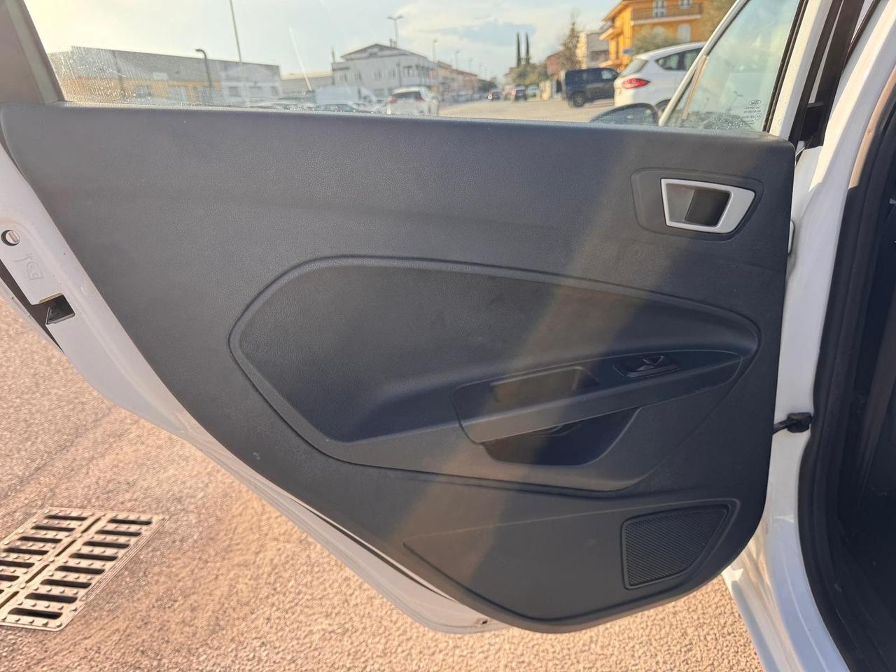 Ford Fiesta 1.4 TDCi Business GARANZIA 12 m