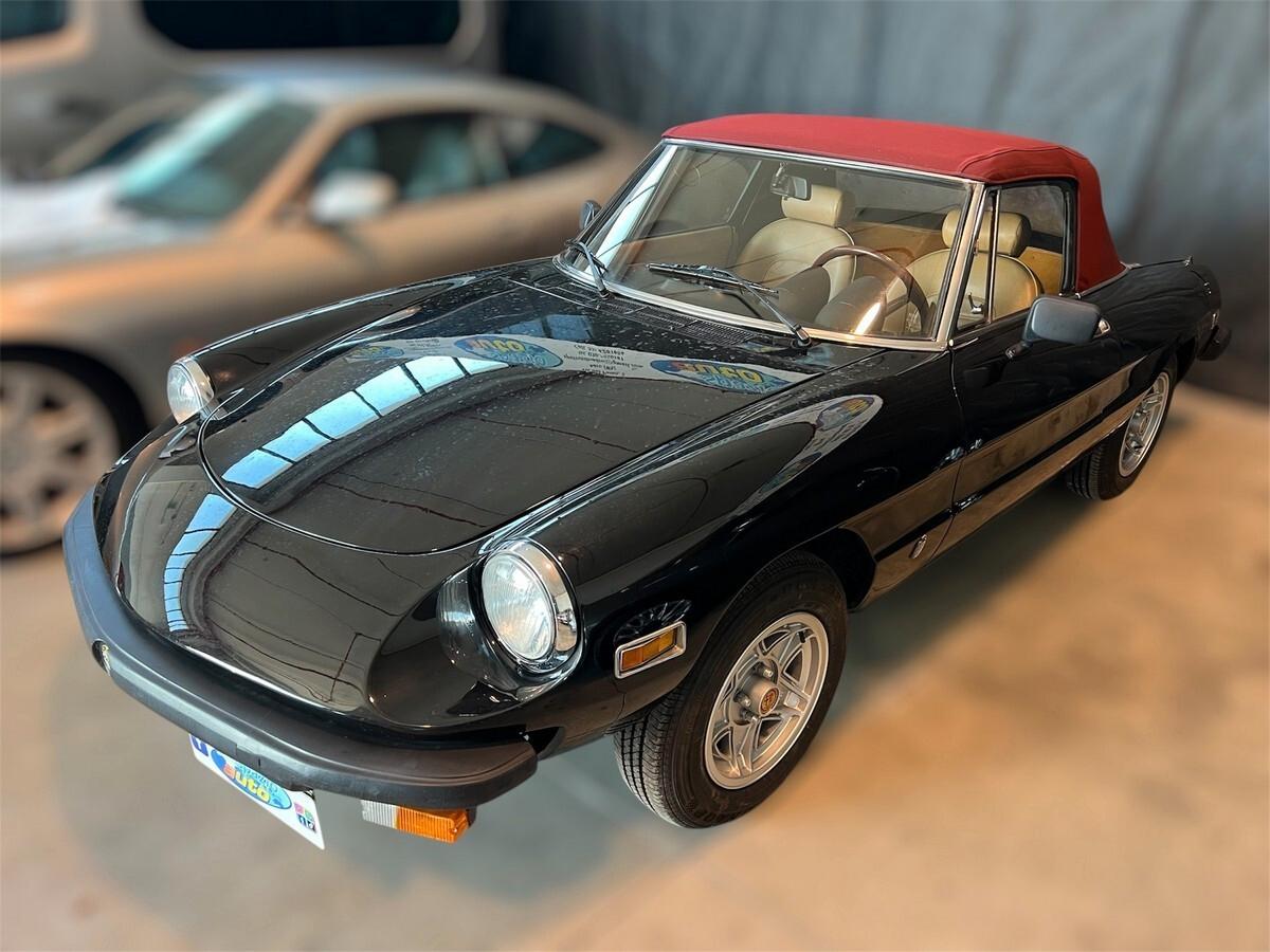 Alfa Romeo Spider 2.0 Veloce