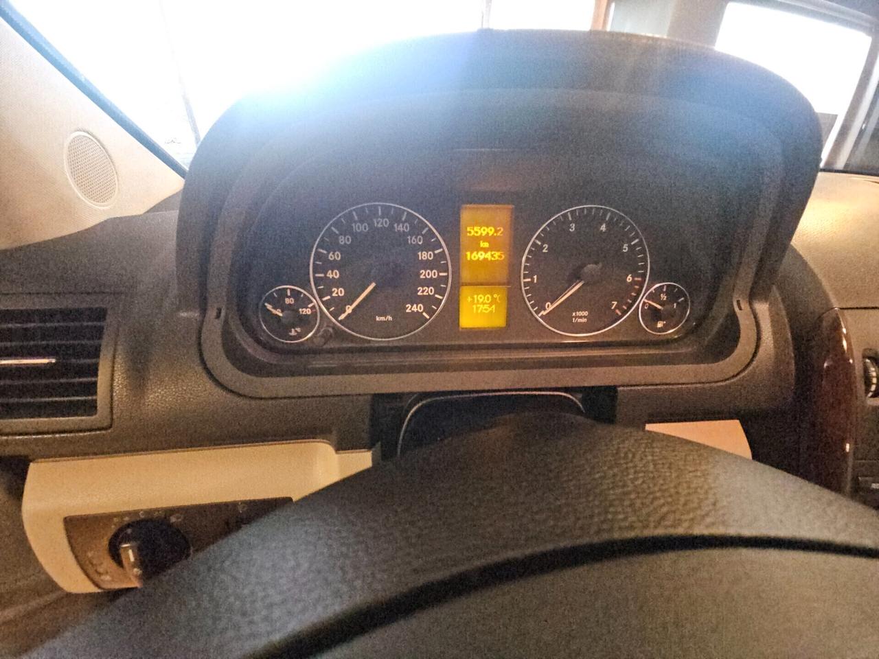 Mercedes-benz A 150 BENZINA UNICO PROPRIETARIO OK PER NEOPATENTATI