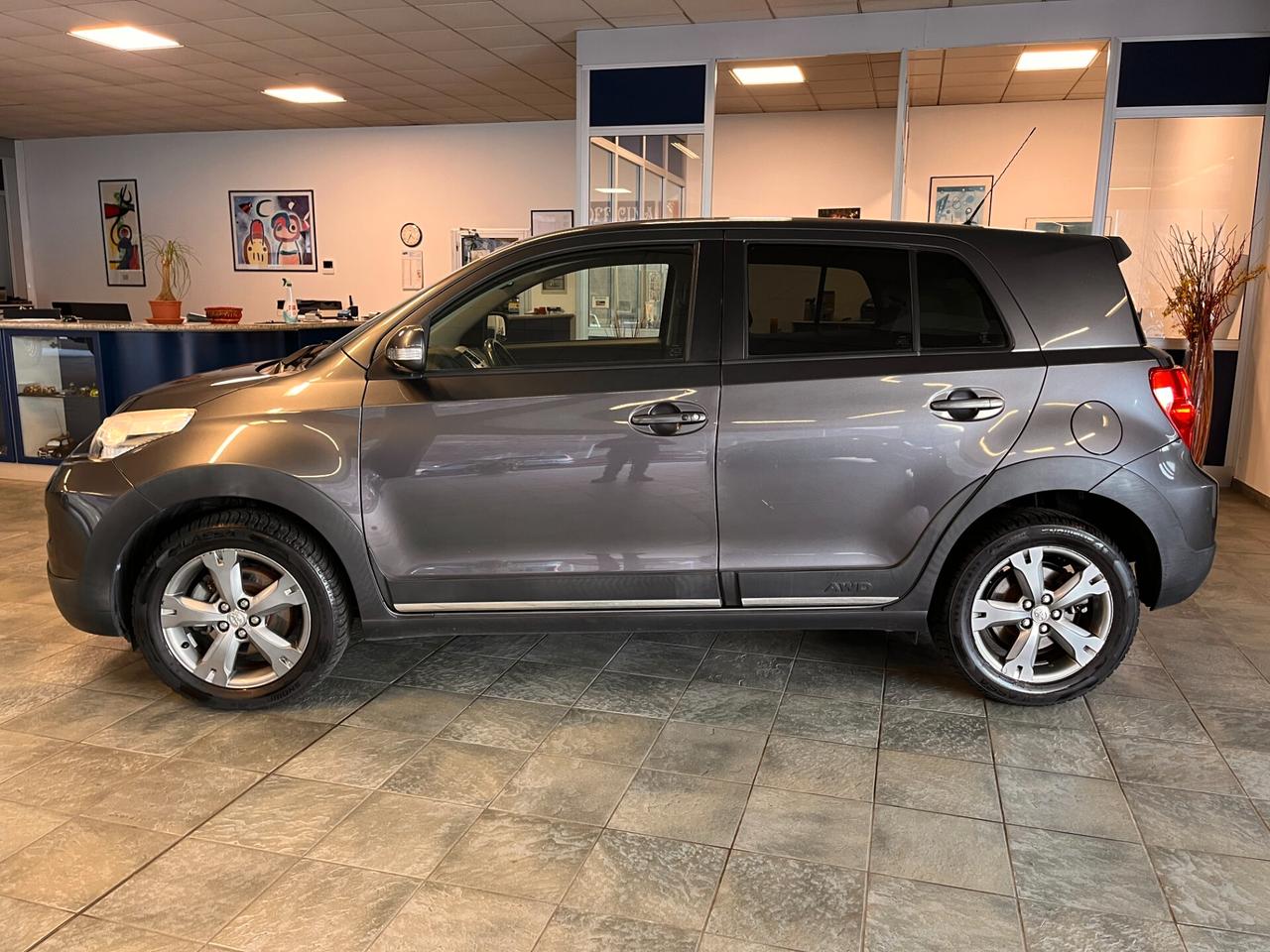 Toyota Urban Cruiser 1.4 D-4D 4X4 Luxury