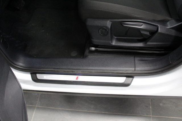 AUDI Q3 2.0 TDI 150 CV S-Tronic S-Line Edition