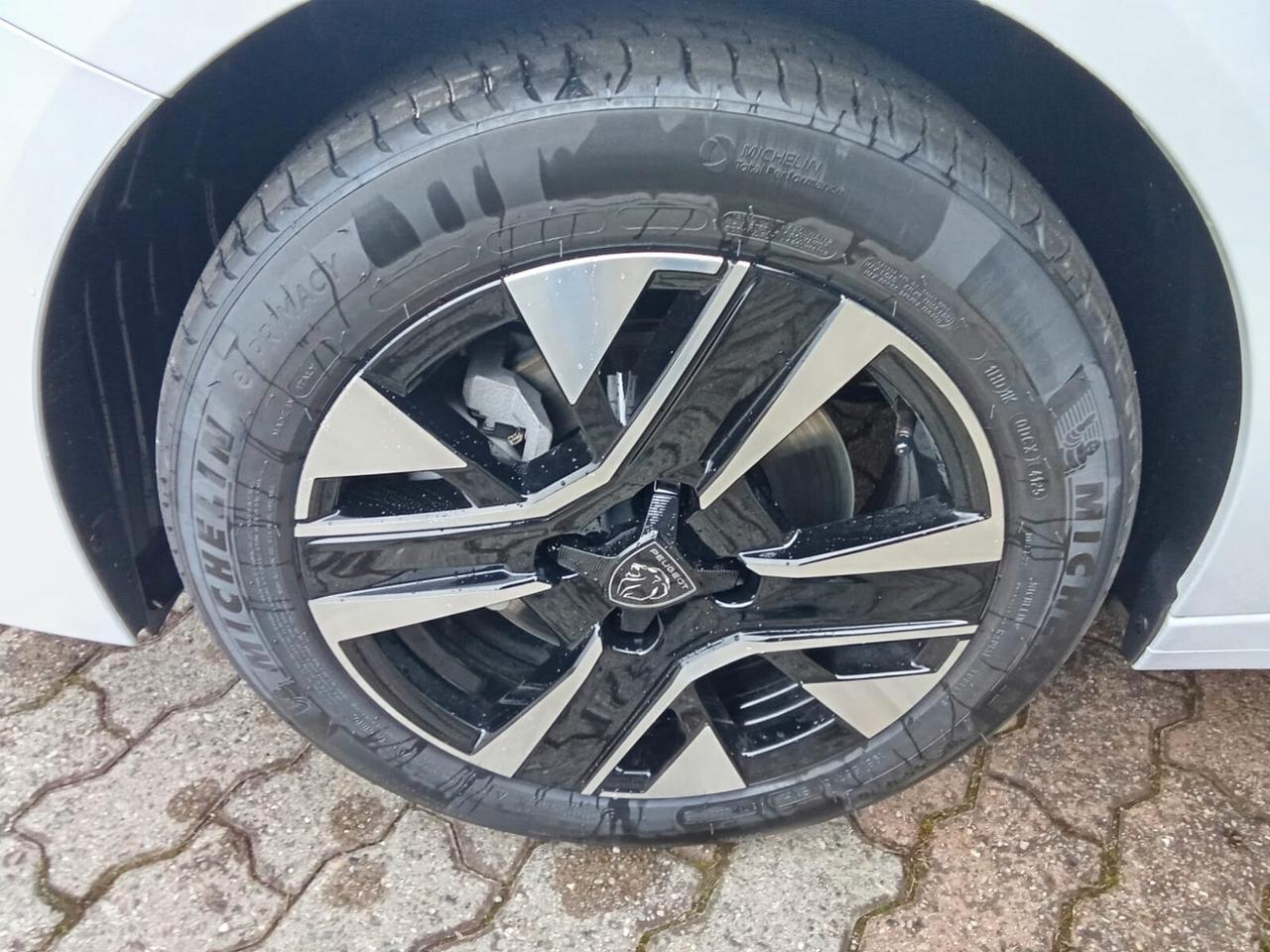 Peugeot 208 PureTech 100 Stop&Start 5 porte Style