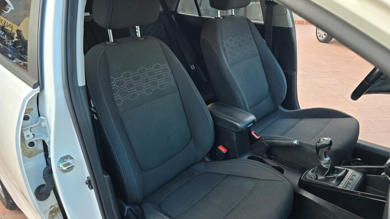 Kia Rio 1.4 CRDi 90CV 5 porte Cool