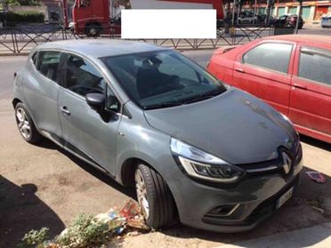 RENAULT Clio dCi 8V 75 CV 5 porte Moschino Zen