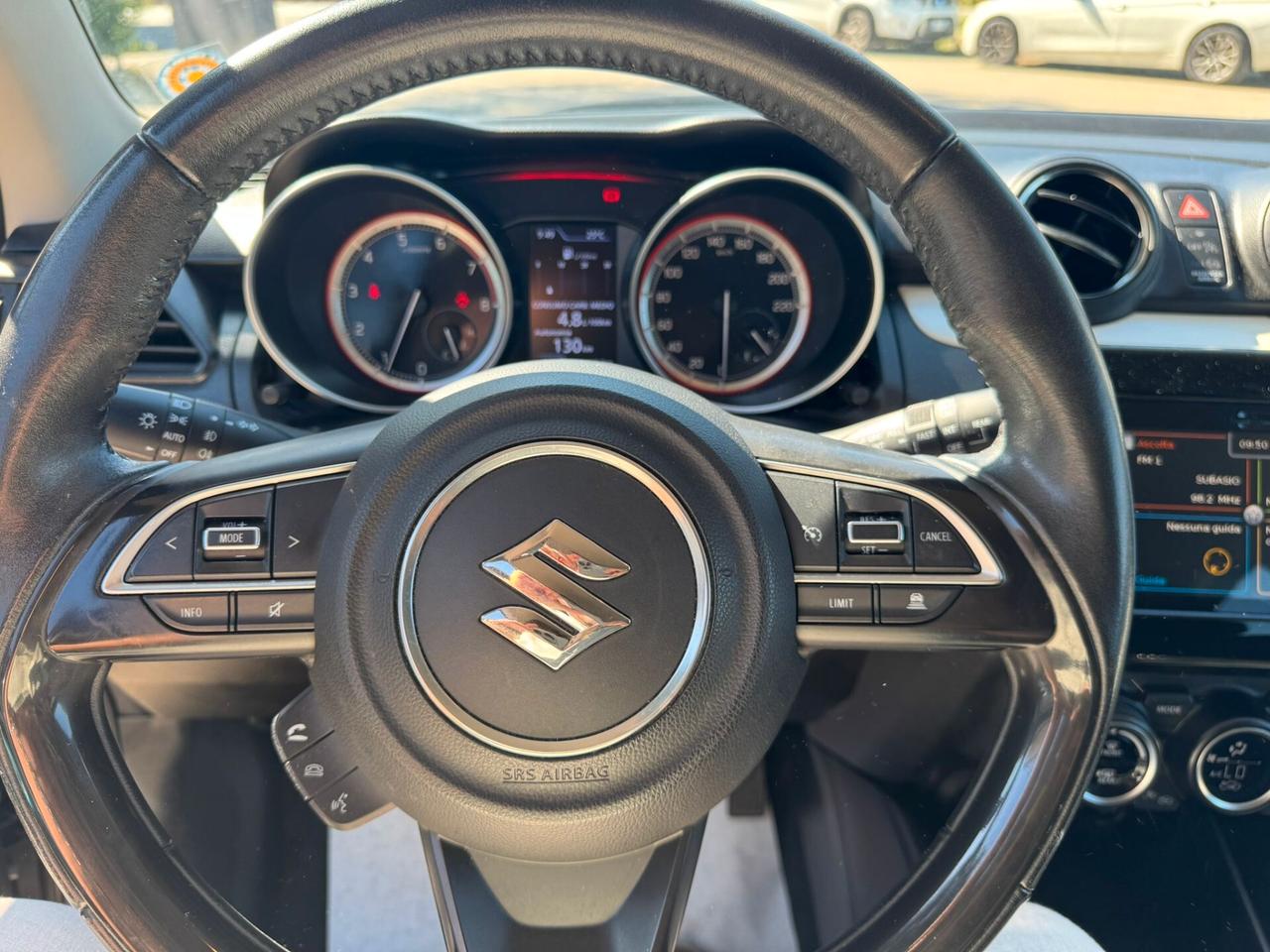 Suzuki Swift 1.2 Hybrid Top
