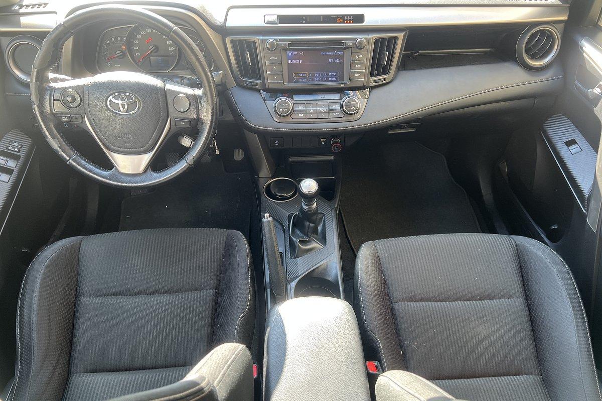 TOYOTA RAV4 2.0 D-4D 2WD
