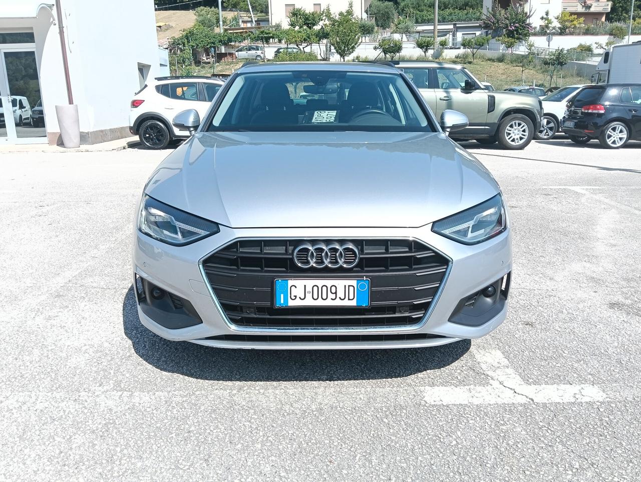 Audi A4 Avant 40 TDI S tronic Business