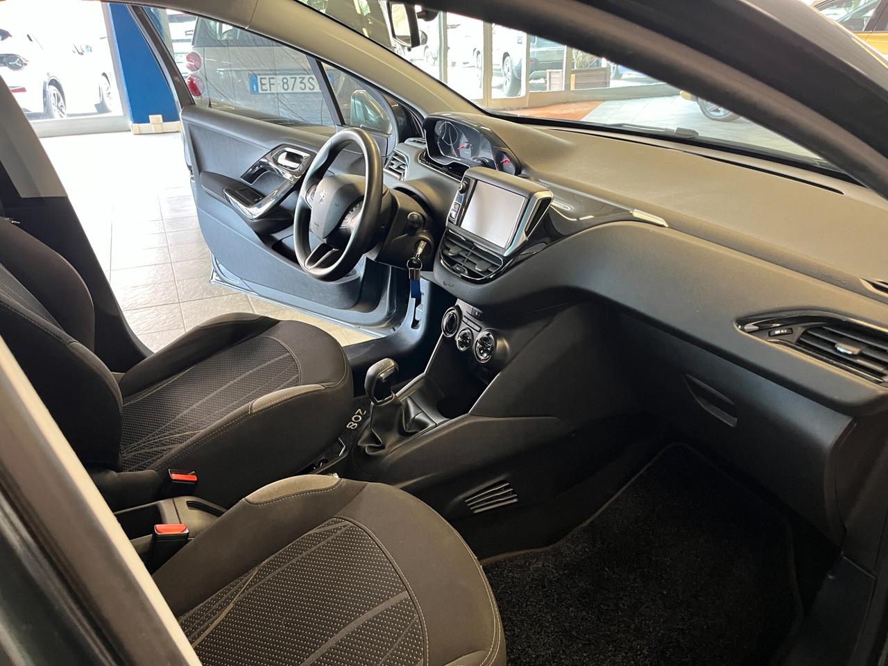 Peugeot 208 1.2 VTi 82 CV 5 porte Allure-NEOPATENTATI-