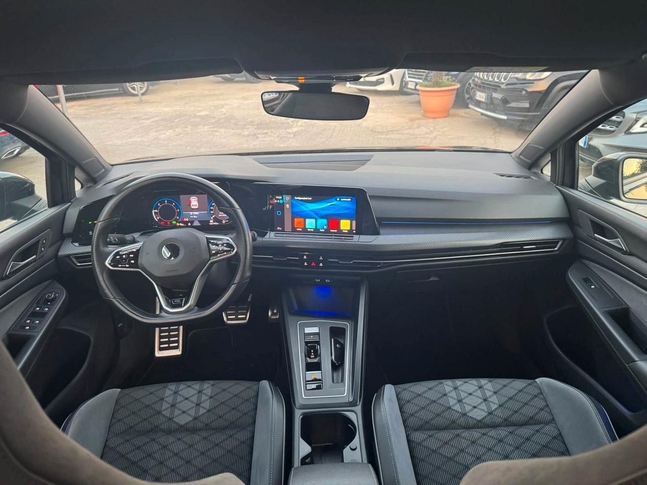 Volkswagen Golf 2.0 TDI 150 CV SCR R-Line