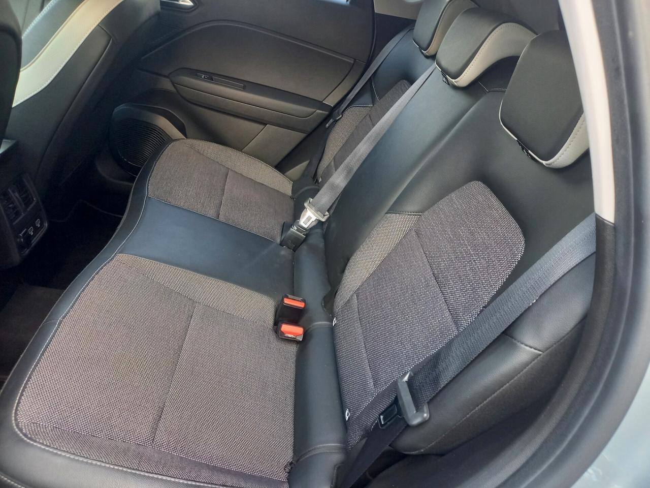 Renault Captur Hybrid E-Tech 145 CV Intens