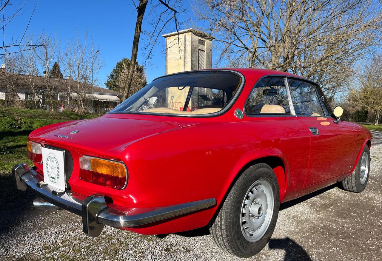 Alfa Romeo GT 2000 Veloce