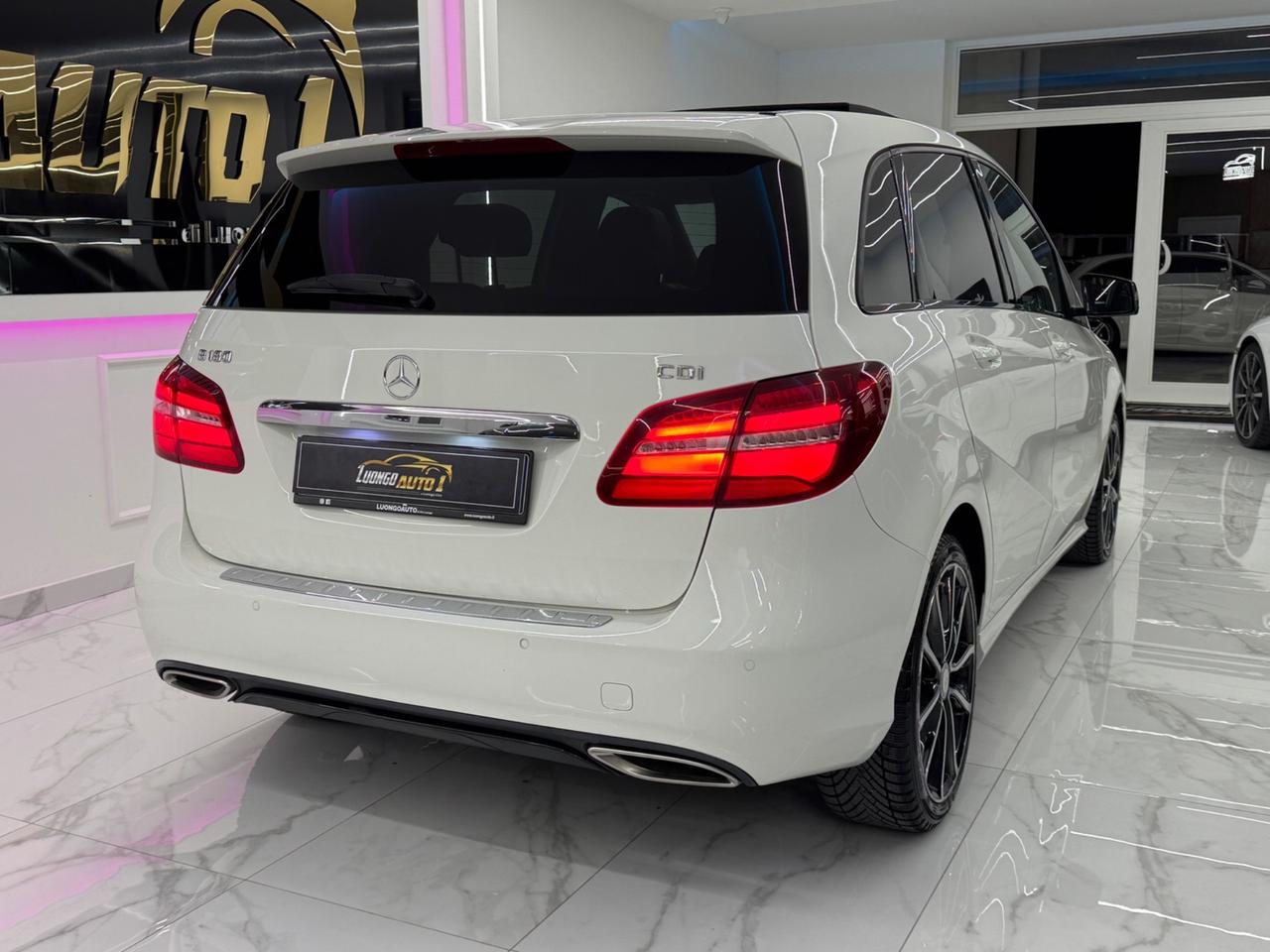 Mercedes-benz B 180d Automatic Premium AMG Iper Full