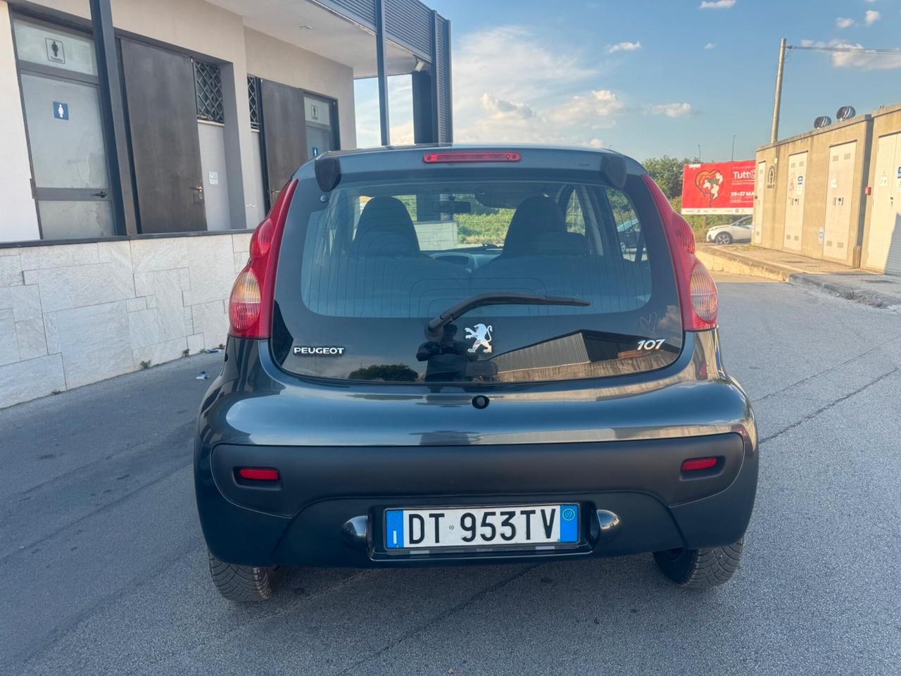 Peugeot 107 1.0 68CV 5p. Sweet Years