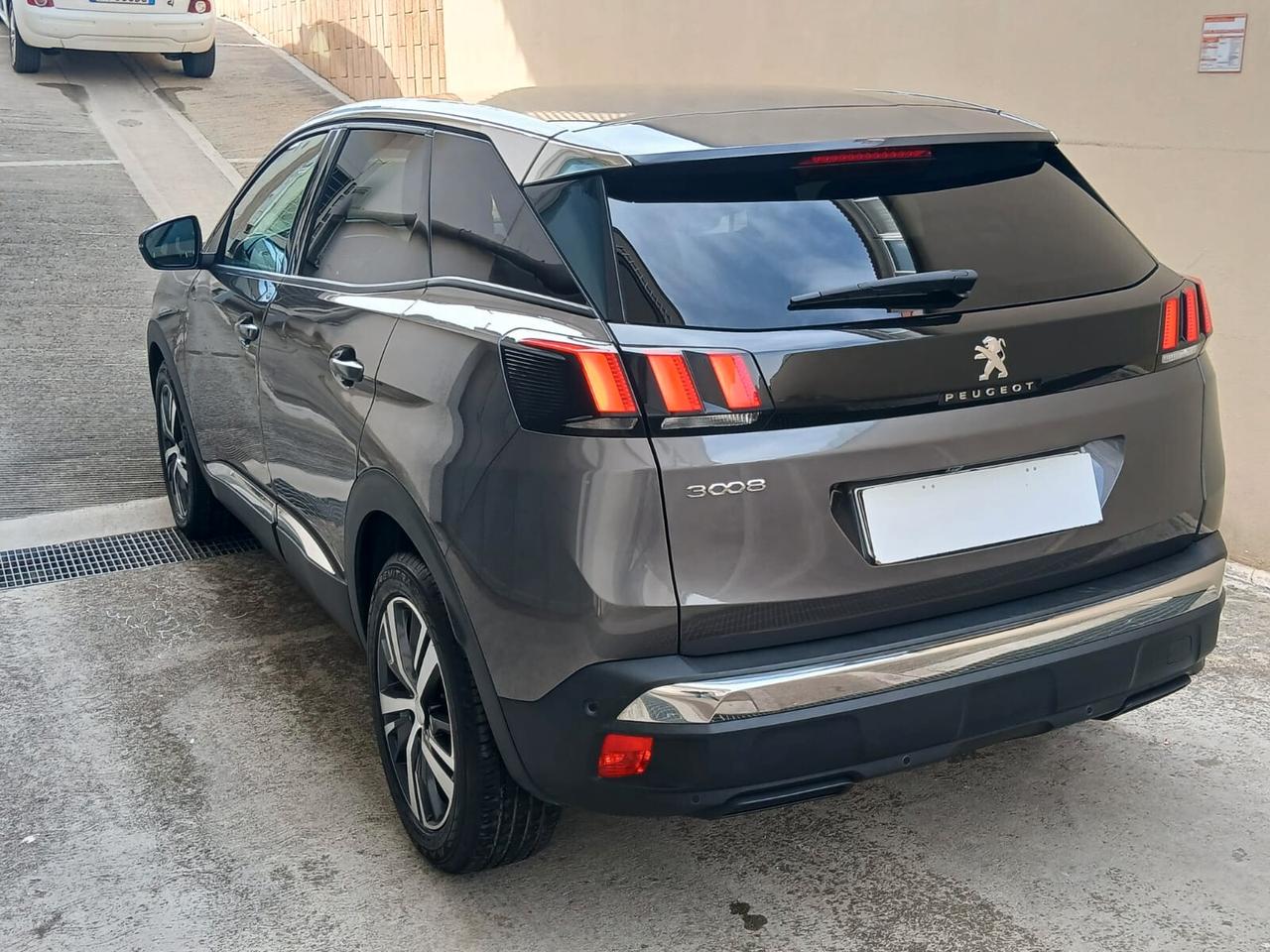 Peugeot 3008 BlueHDi 130 S&S EAT8 Allure Pack