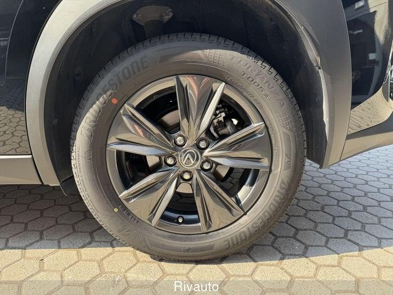 Lexus UX Hybrid Executive
