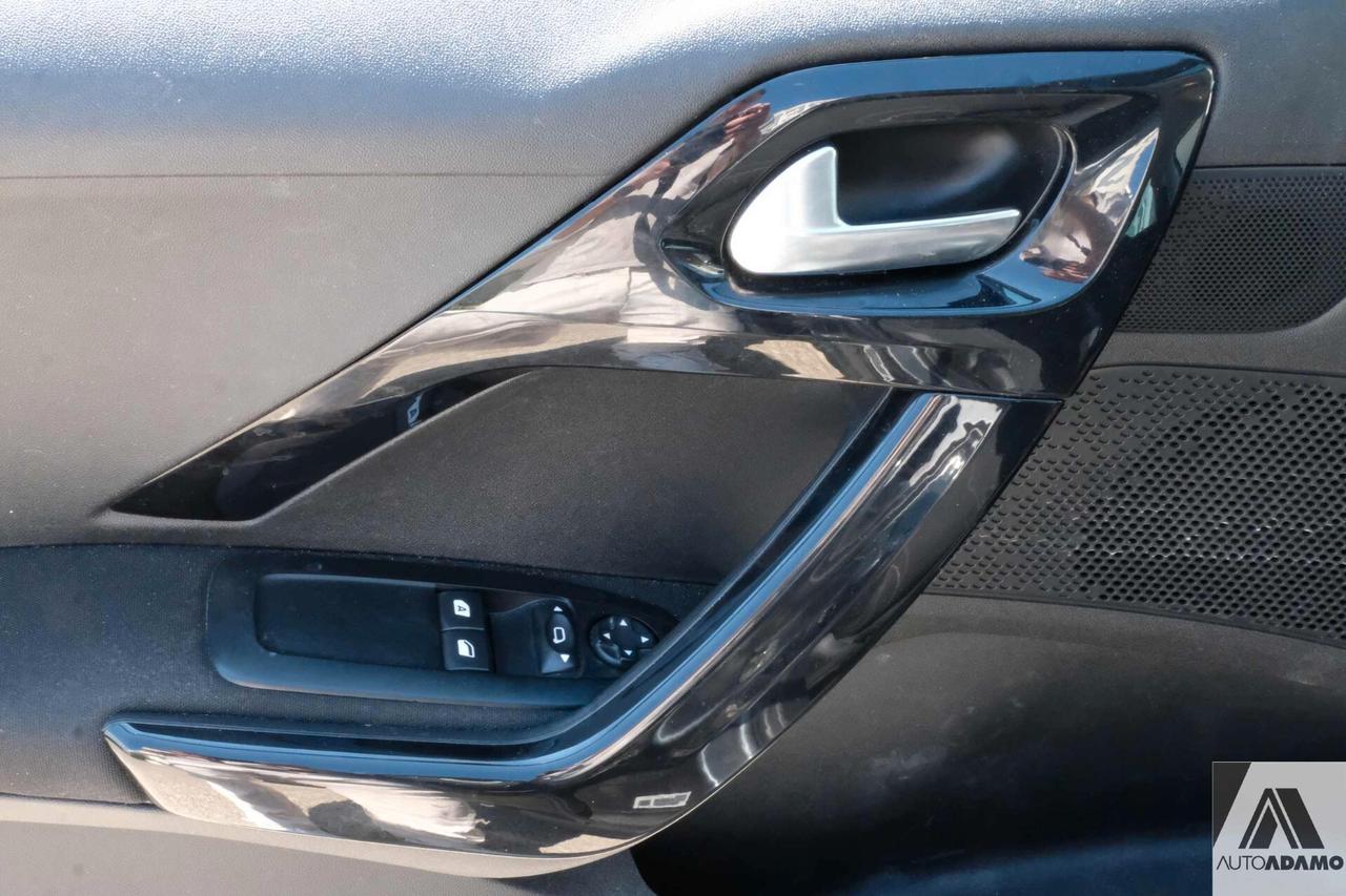 Peugeot 208 1.2 VTi 82 CV 5 porte Access