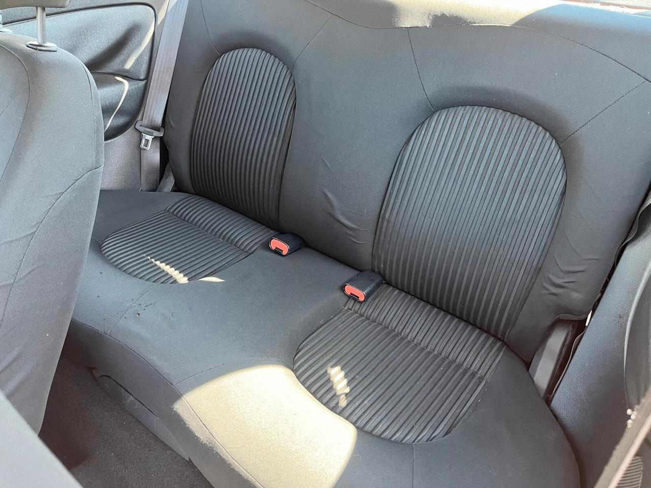 Lancia Ypsilon 1.3 MJT 75 CV Argento