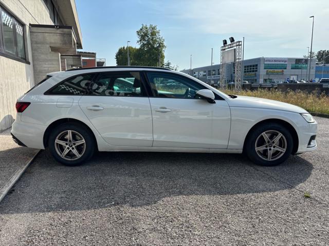 AUDI A4 Avant 30 TDI/136 CV S tronic