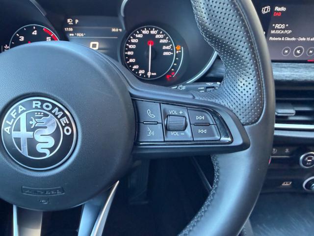 ALFA ROMEO Stelvio 160CV+RETROCAMERA+2PDC+PACK BLACK