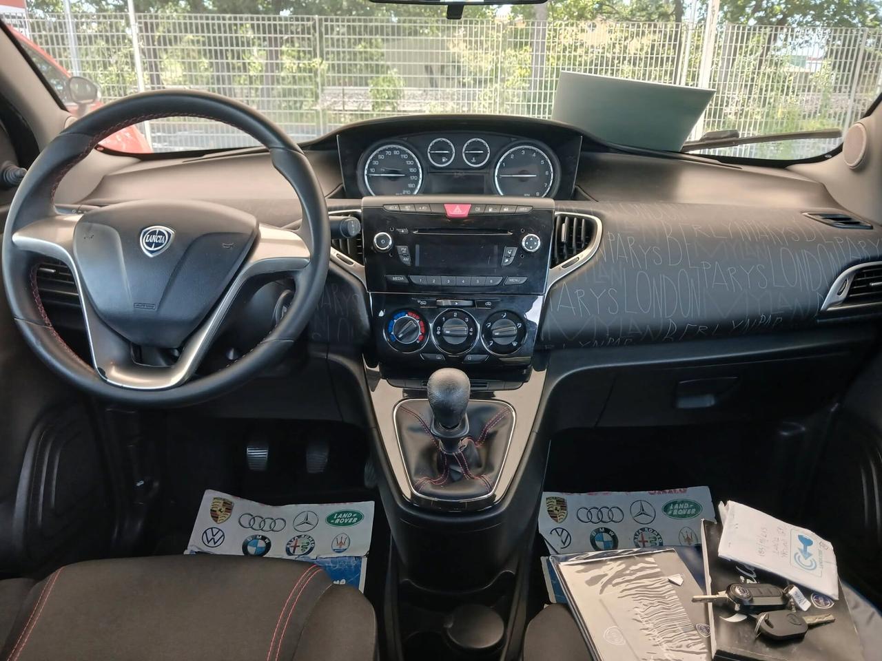 Lancia Ypsilon 1.2 69 CV 5 porte GPL Ecochic Gold km 109000 impianto casa madre rinnovato