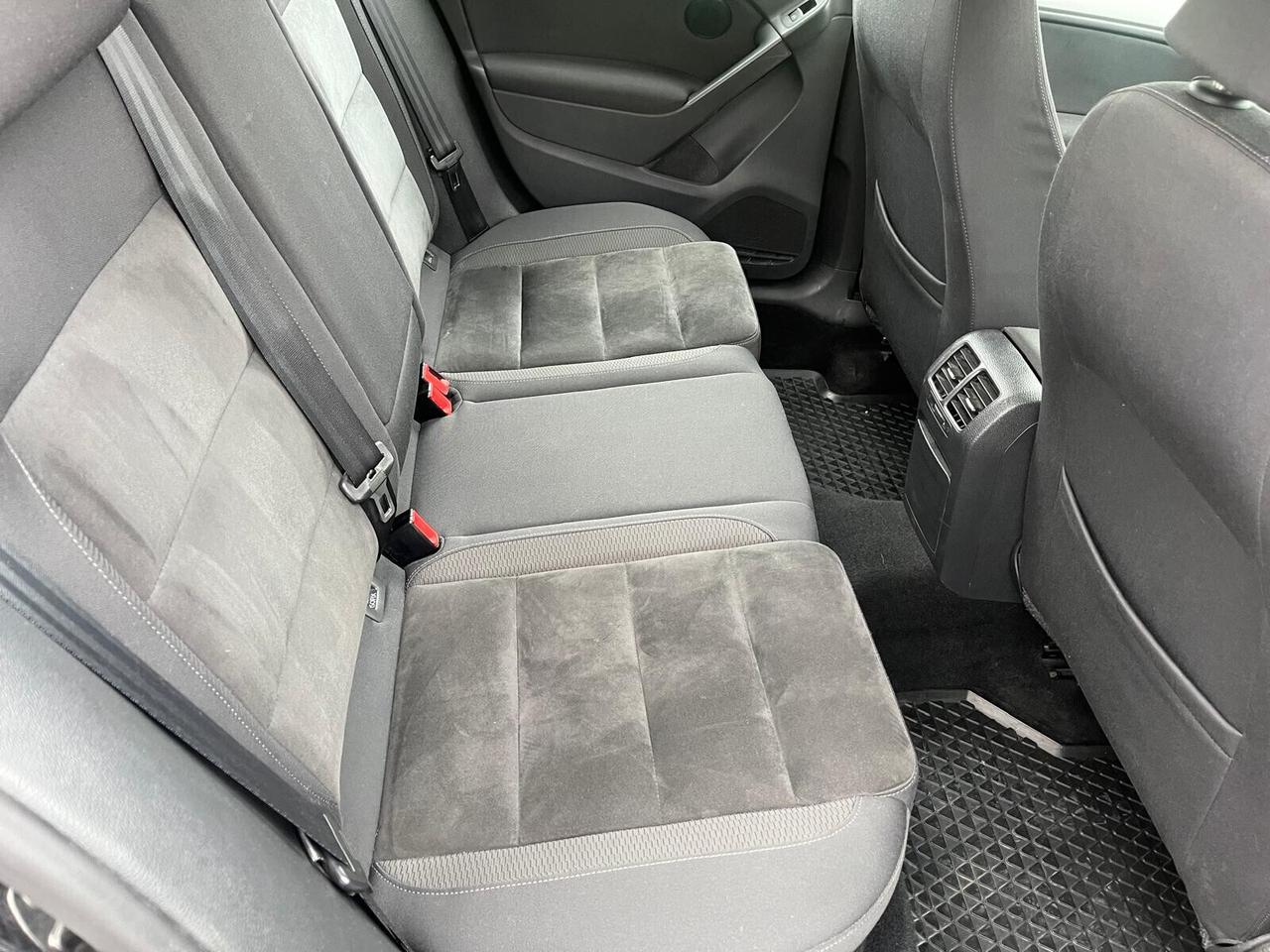 Volkswagen Golf 1.6 TDI DPF 5p. Highline