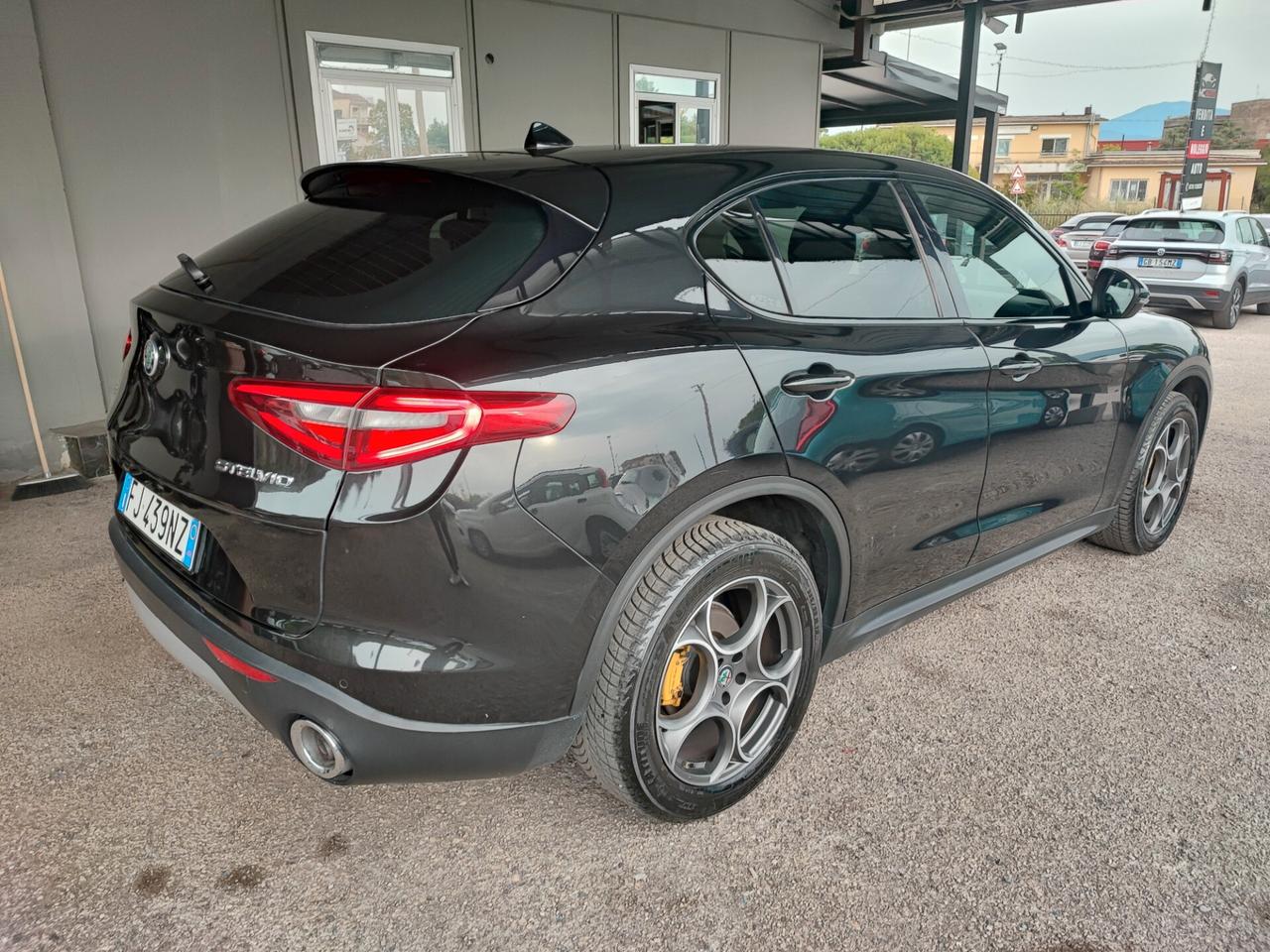 Alfa Romeo Stelvio 2.2 Turbodiesel 210 CV AT8 Q4 Super