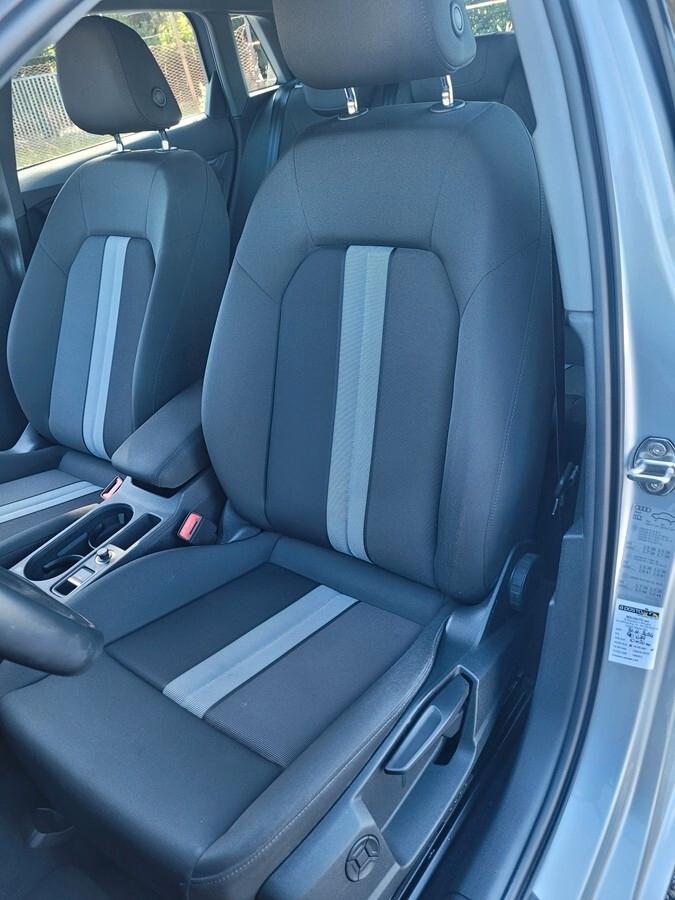 Audi A3 SPB 30 g-tron S tronic Business Advanced