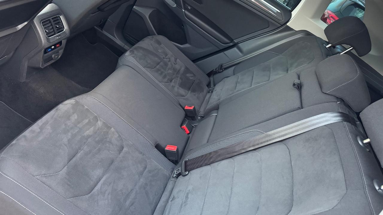 Volkswagen Tiguan 2.0 BiTDI 240cv DSG R-Line 4Motion