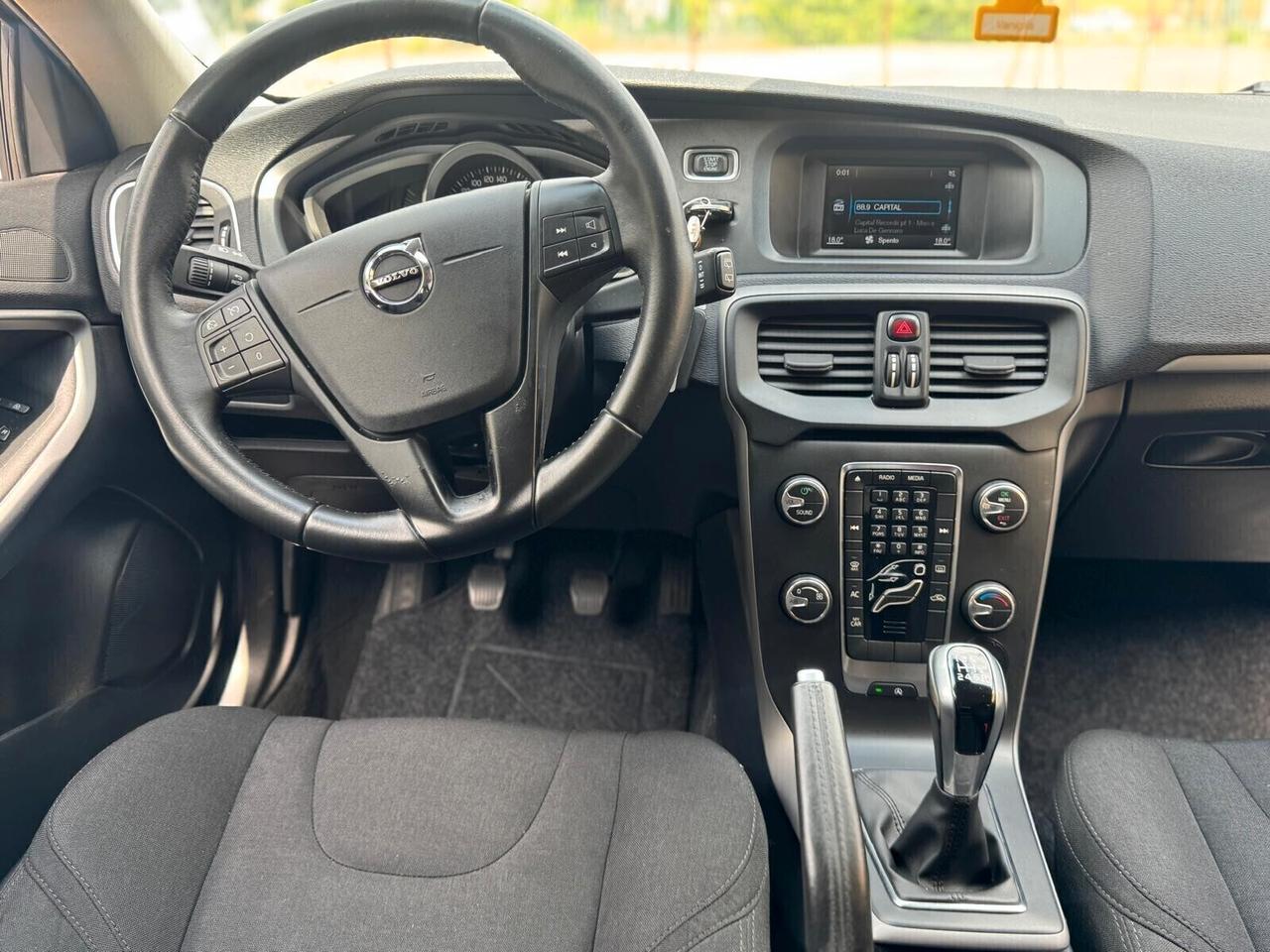 Volvo V40 ANNO 2018 2.0 DIESEL 98.000 KM EURO6B