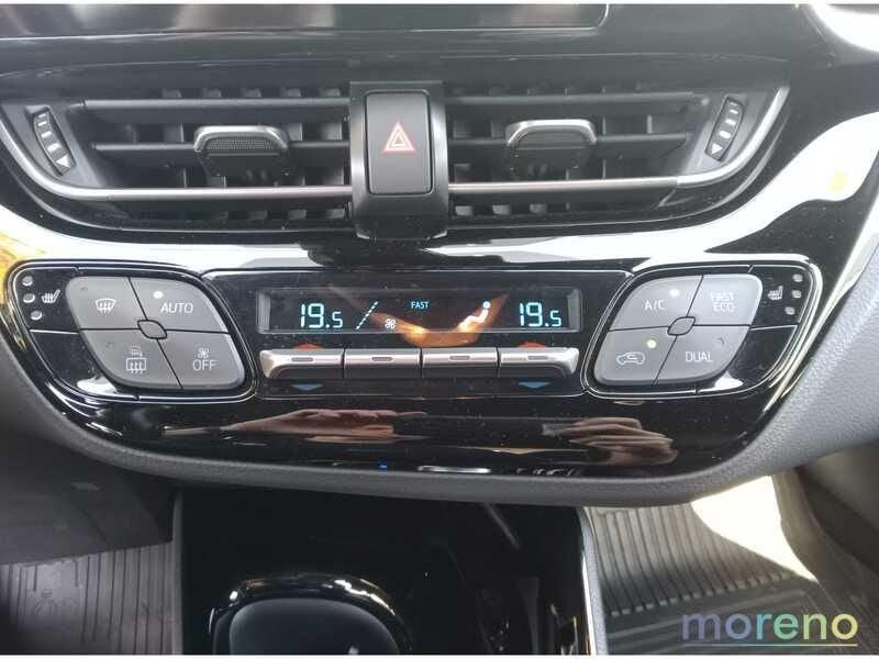 Toyota C-HR 1.8H Dynamic ECVT 2WD