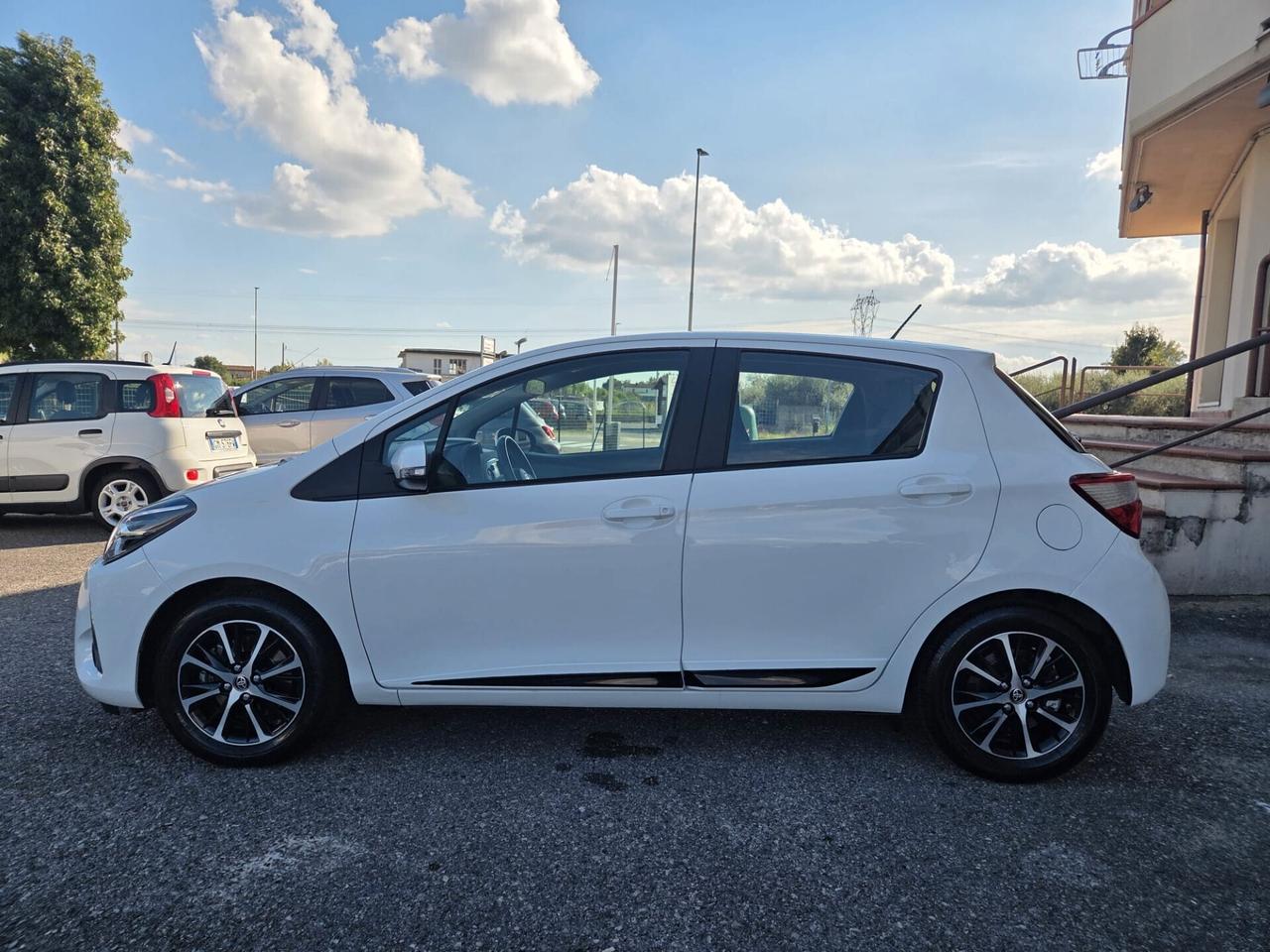 Toyota Yaris 1.5 Hybrid 5 porte Active