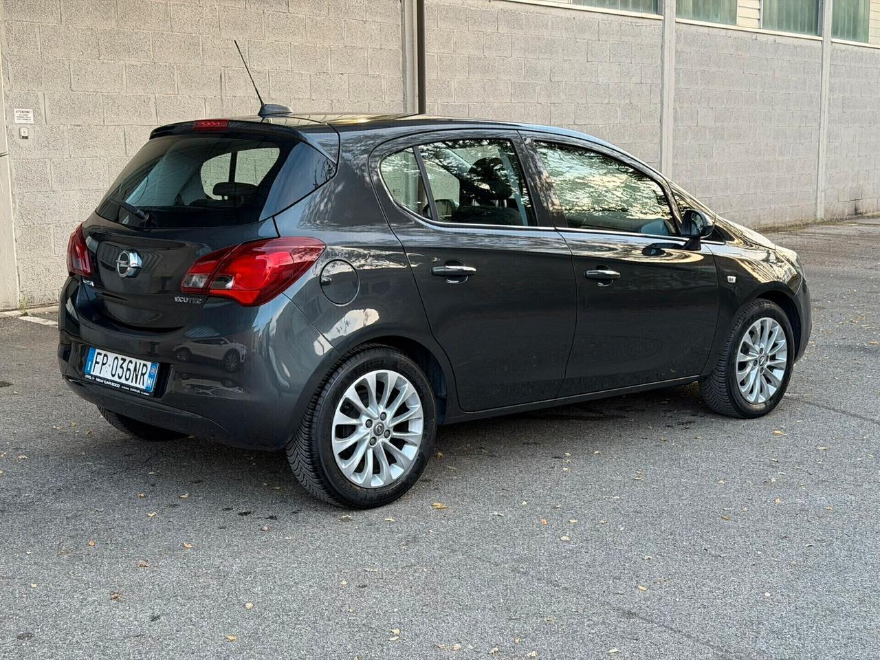 Opel Corsa 1.4 90CV GPL Tech 5 porte Innovation