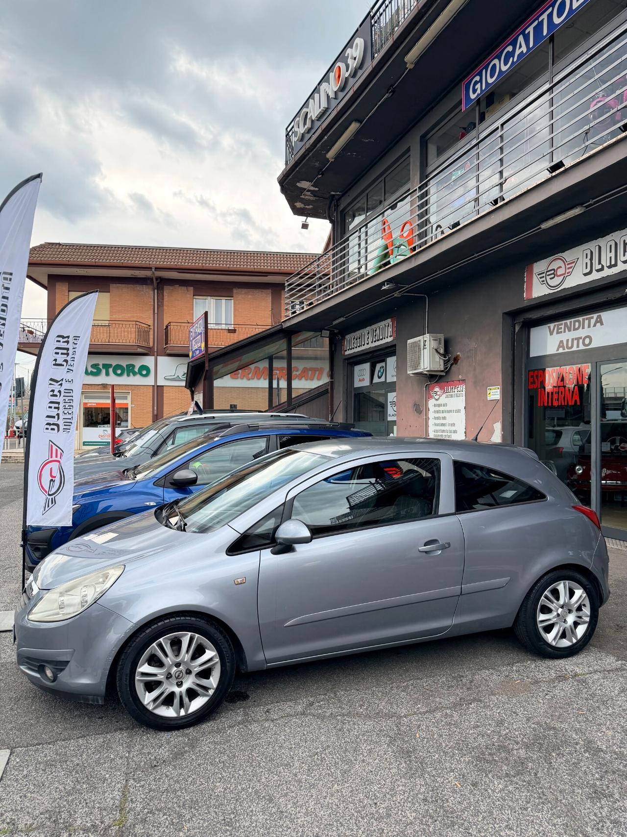 Opel Corsa 1.2 3 porte Club